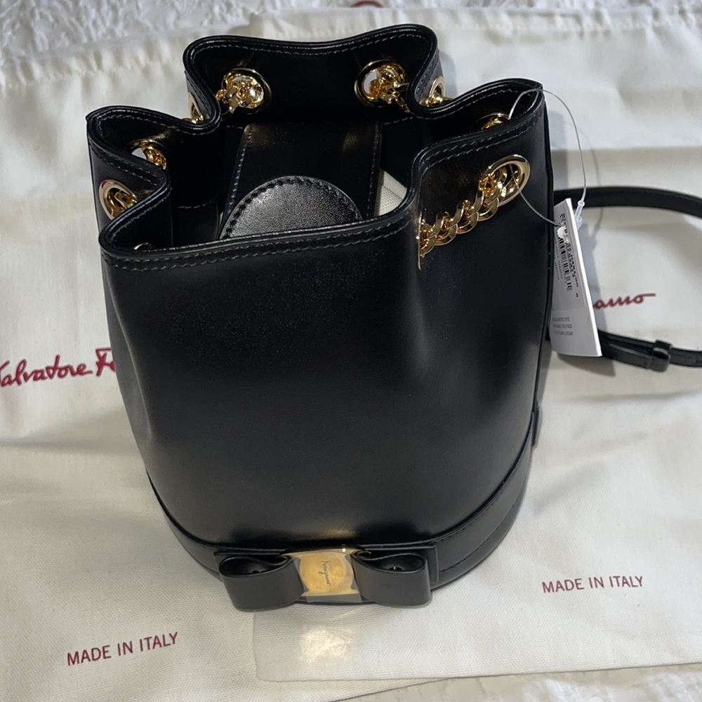 Salvatore Ferragamo Vara Bucket Bag in Small NWT